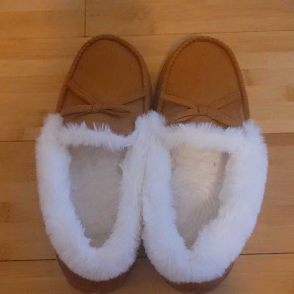***SOLD*** Moccasins